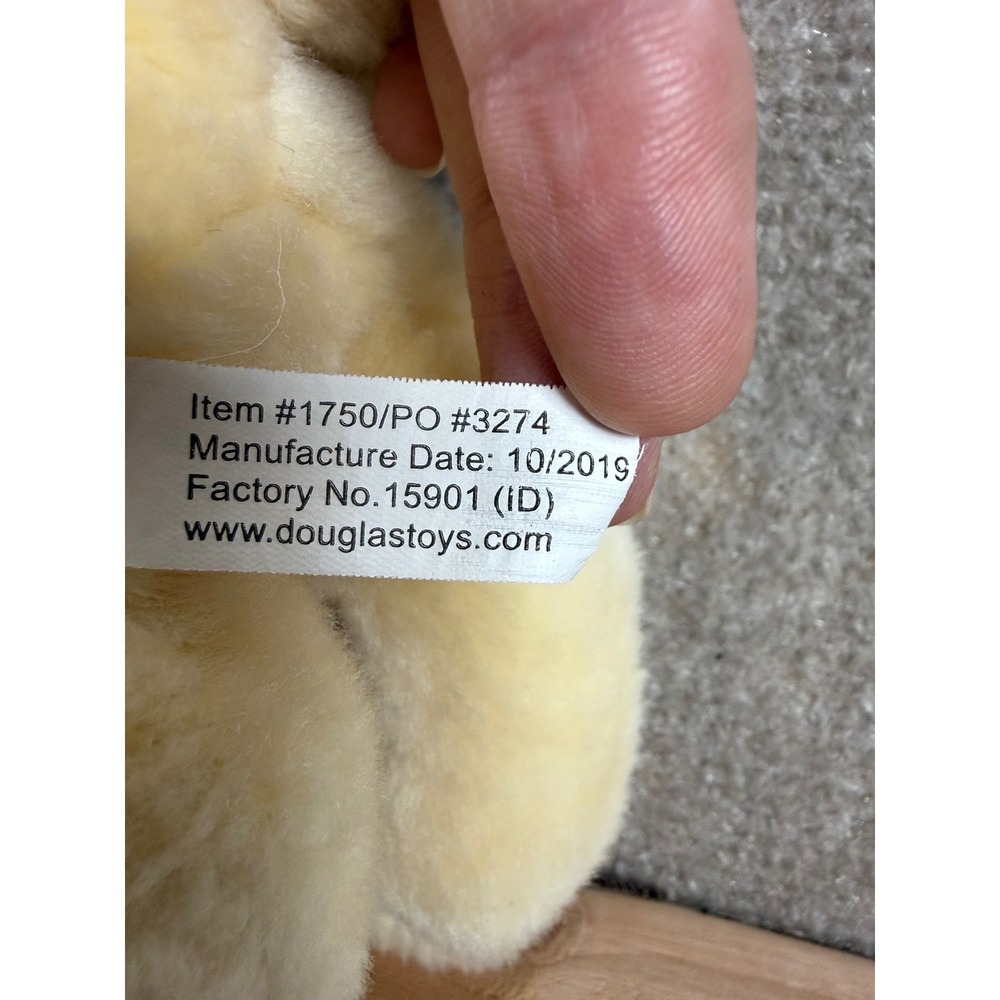 Douglas Cuddle Toy Cream Chihuahua Puppy Plush Stuffed Animal Dog 1750 2019 - Picture 8 of 10